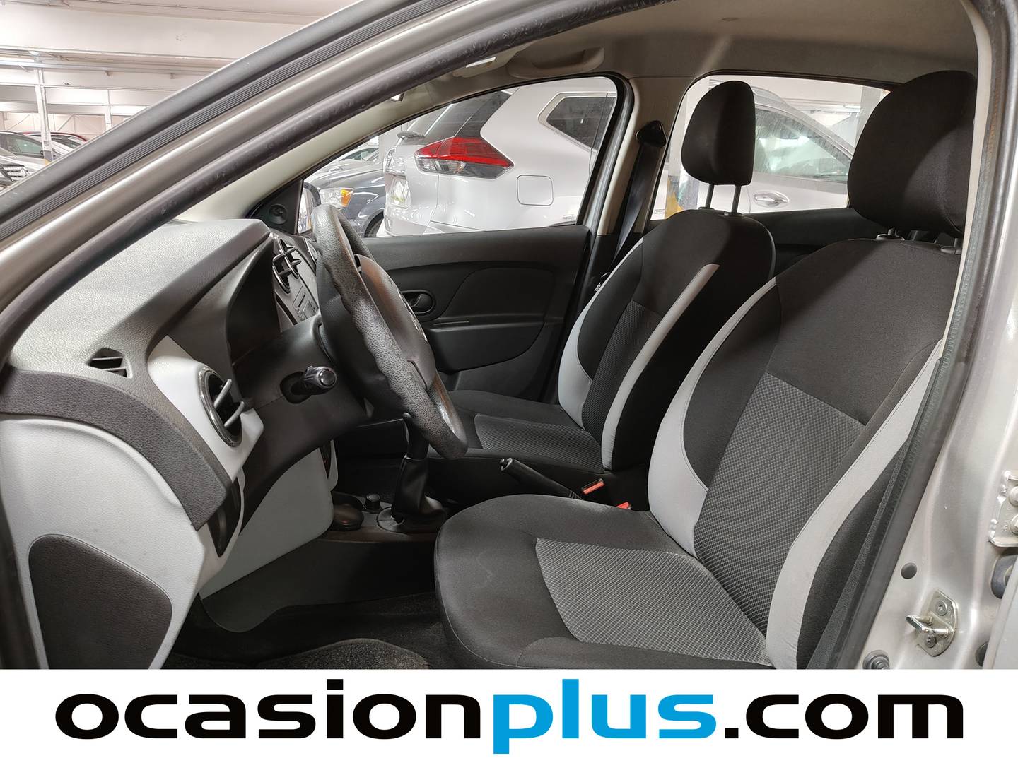 Foto asientos delanteros Dacia Logan Dacia Logan 1.2 Ambiance (75 CV)
