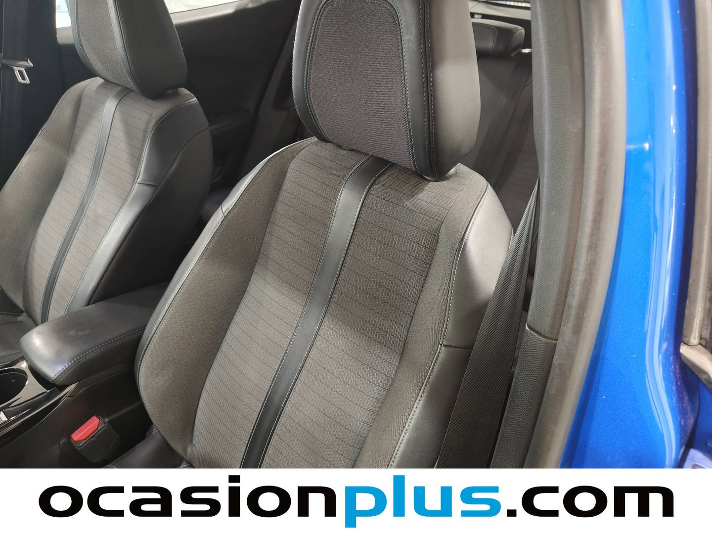 Foto Peugeot 2008 Peugeot 2008 PureTech 130 S&S Allure Pack  (130 CV)