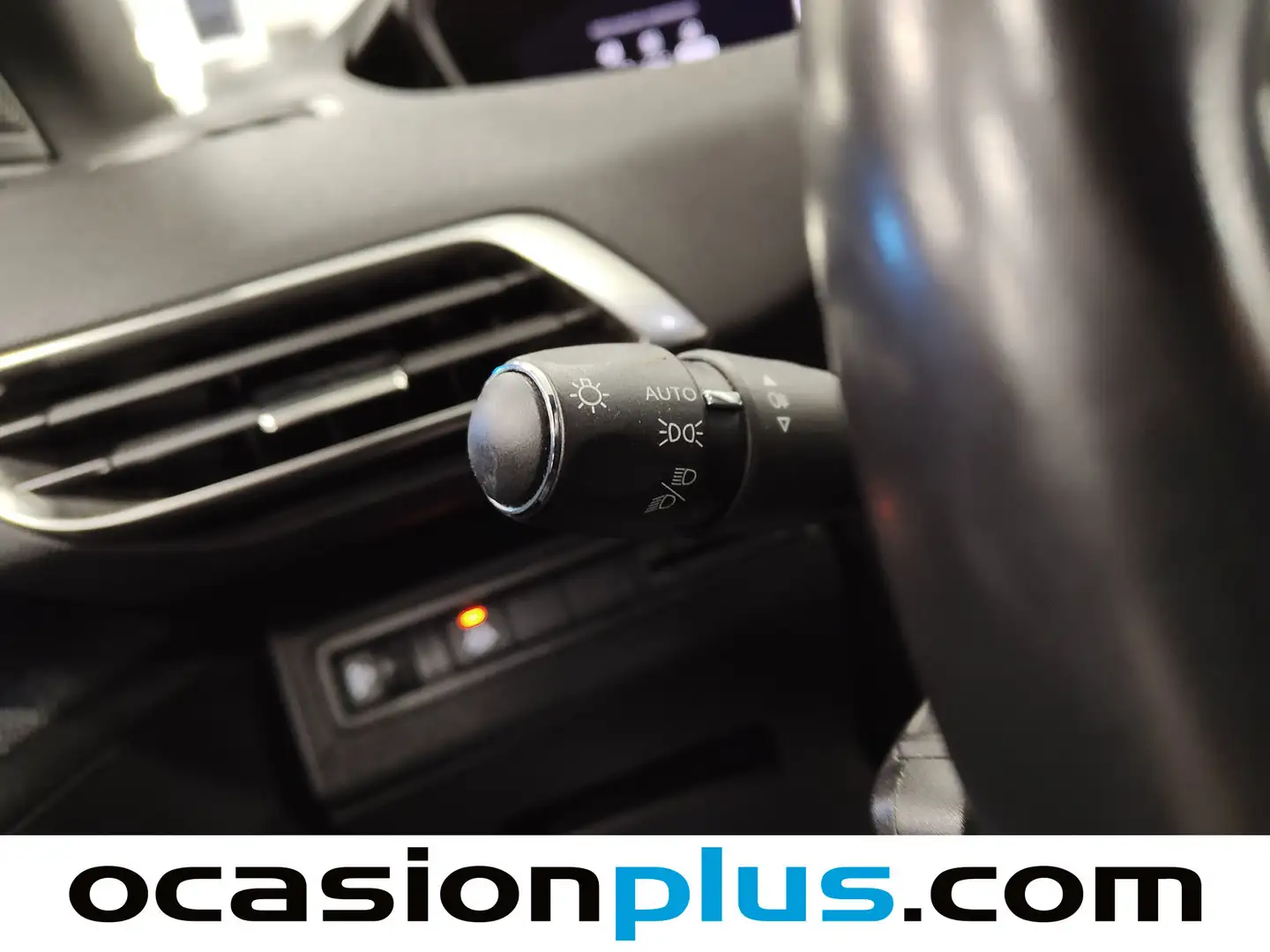 Foto Peugeot 5008 Peugeot 5008 PureTech 130 S&S Allure Pack EAT8 (130 CV) 7 Plazas