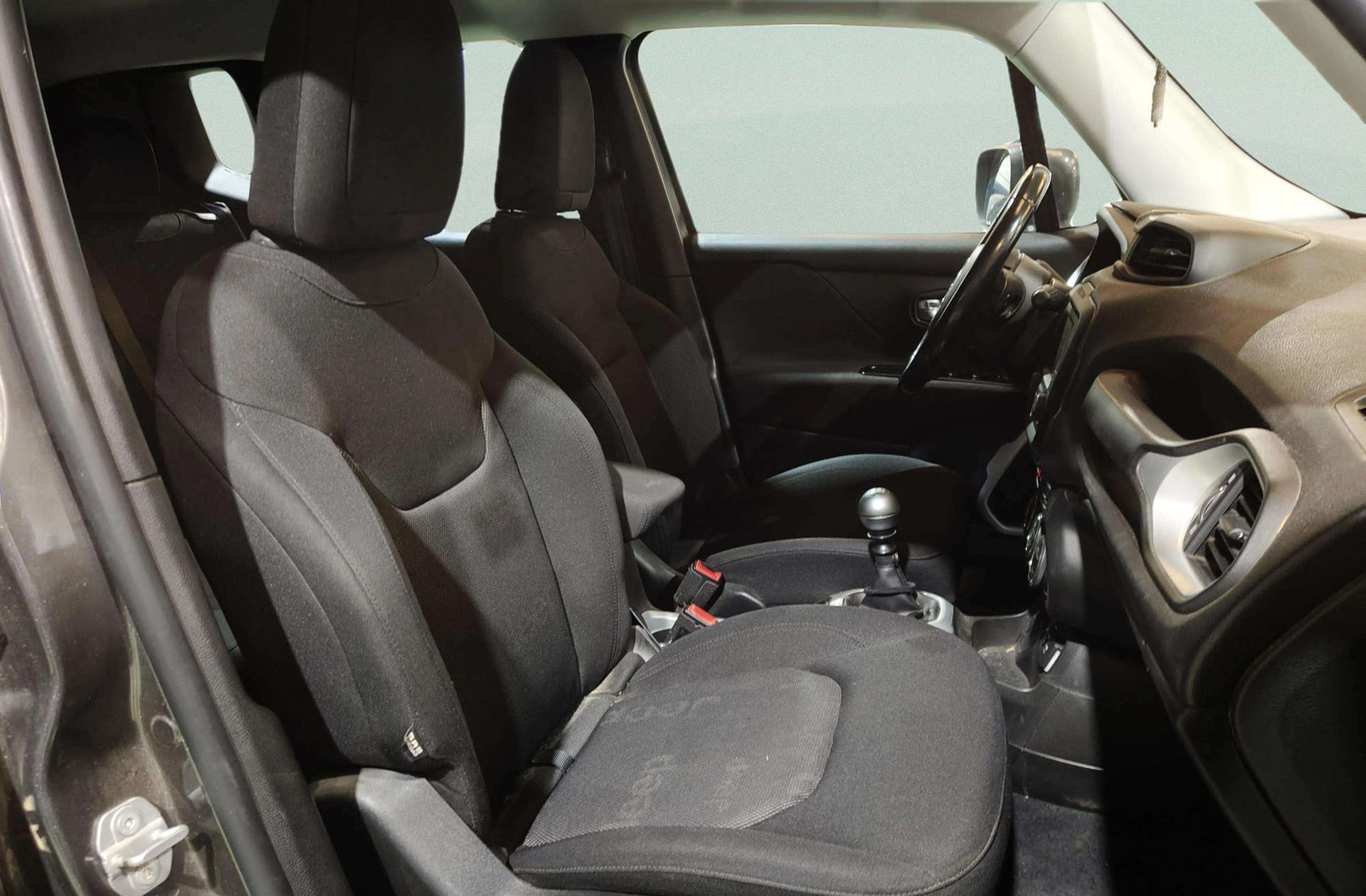 Jeep Renegade 1.4 MultiAir Longitude 4x2 - foto 16