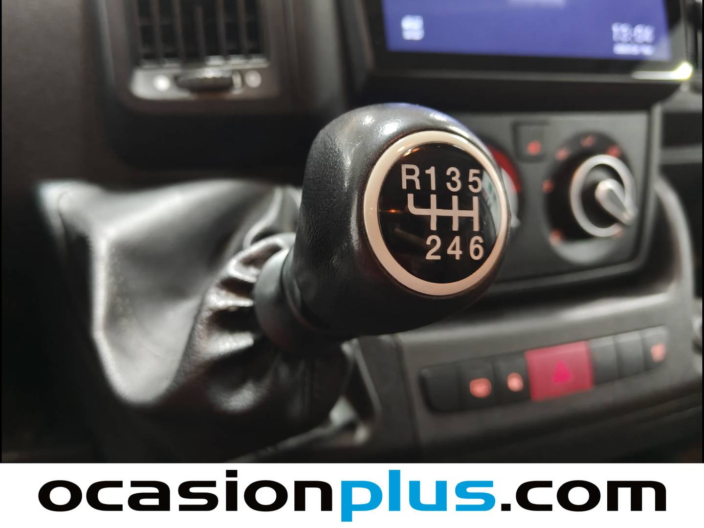 Foto Citroën Jumper Citroen Jumper Furgon BlueHDi 140 35 L2H2 (140 CV) 2 Plazas Camper