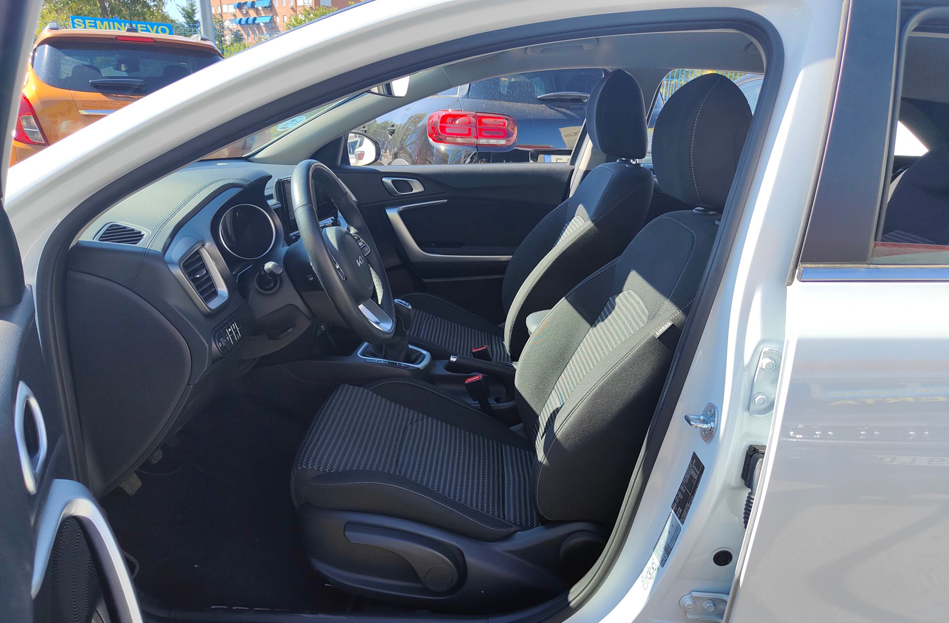 Kia Ceed 1.0 T-GDi Drive - foto 11