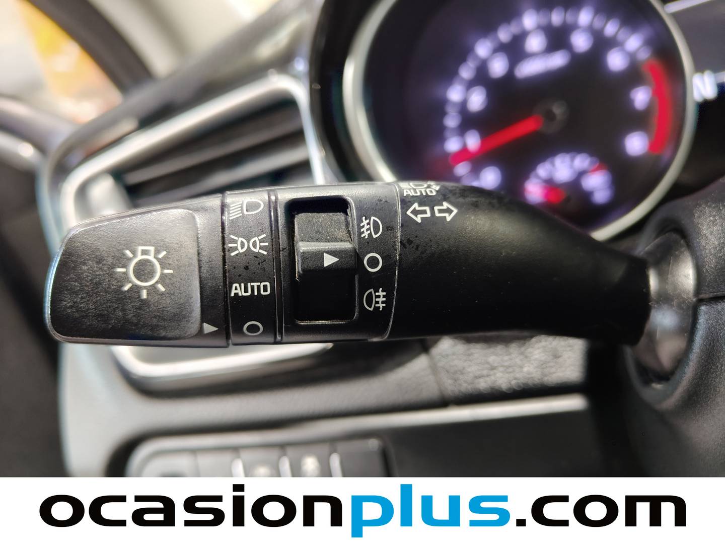 Foto KIA XCeed Kia XCeed 1.5 MHEV iMT Tech (160 CV)