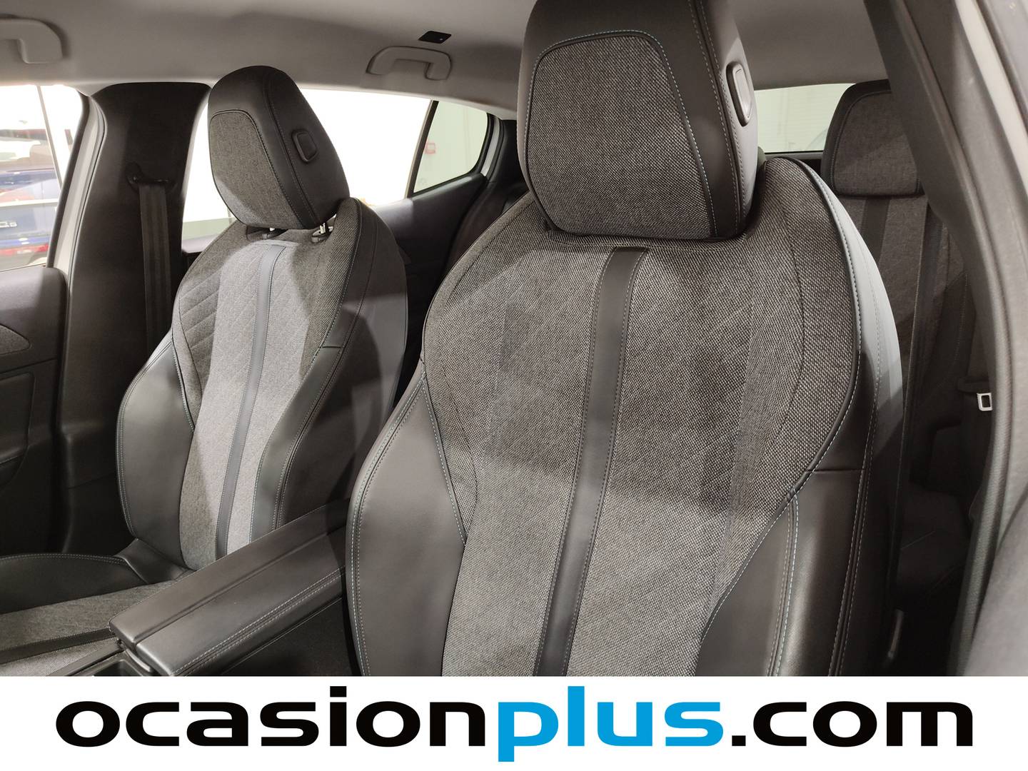 Foto Peugeot 408 Peugeot 408 Puretech 130 Allure Pack EAT8  (130 CV)