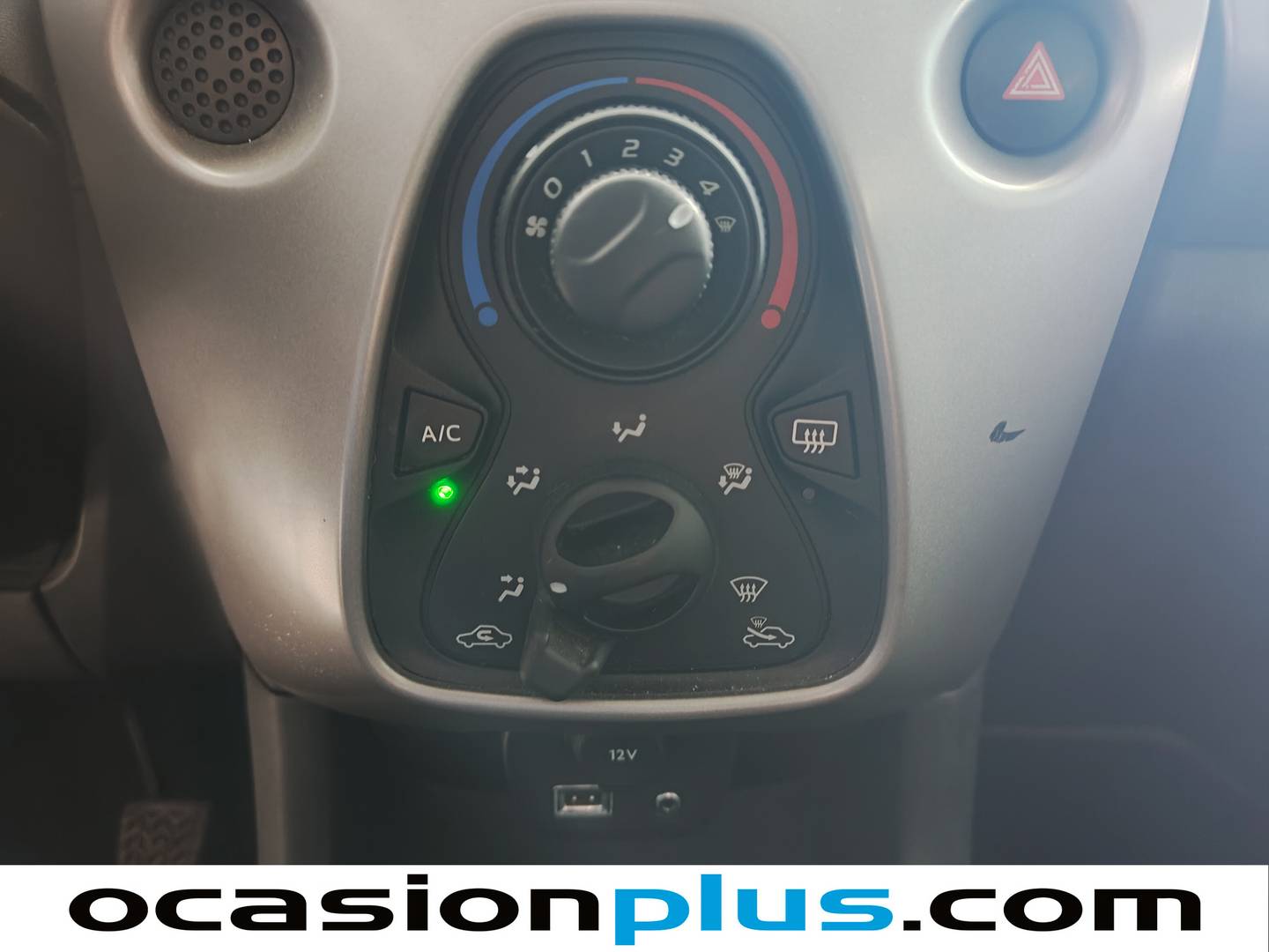 Equipamiento del Peugeot 108 Peugeot 108 1.2 PureTech Active (82 CV)