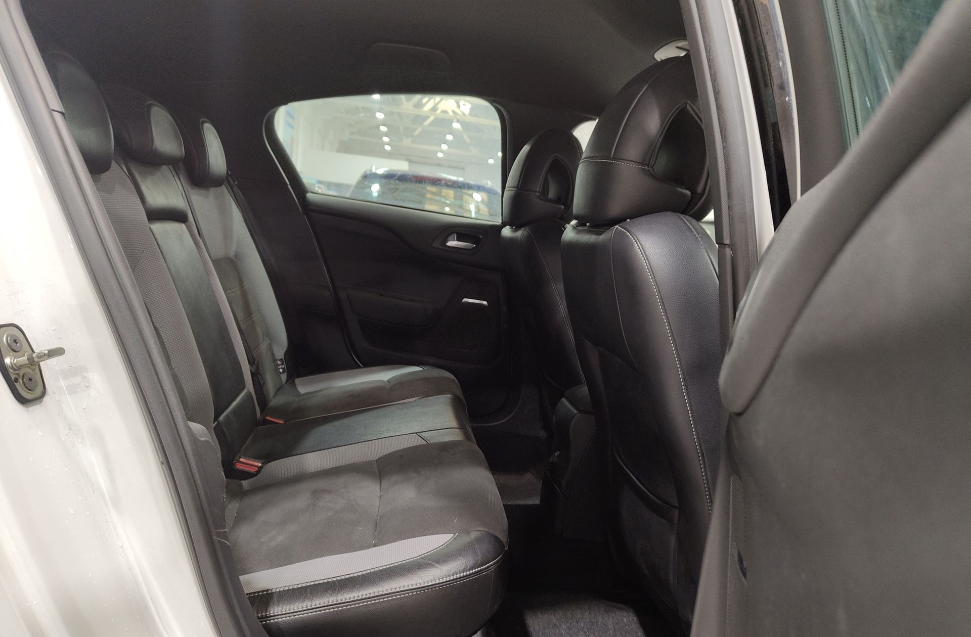 DS DS 4 PureTech 131 Style - foto 19