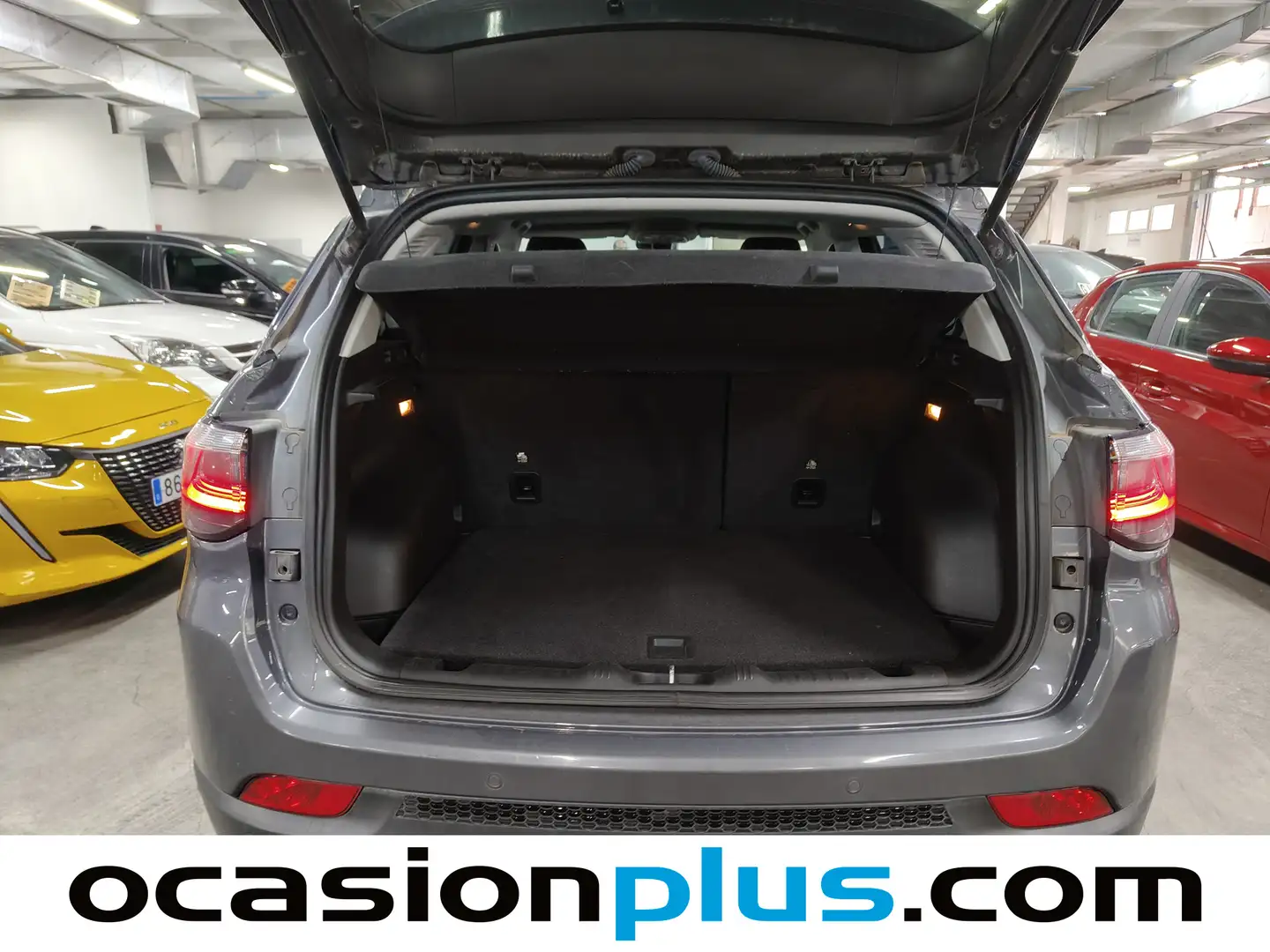 Foto Jeep Compass Jeep Compass 1.3 Gse Limited 4x2 FWD (130 CV)