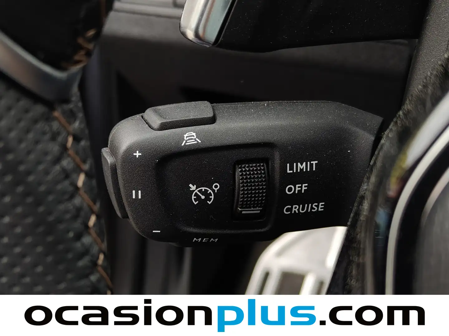 Foto Peugeot 3008 Hybrid Peugeot 3008 Hybrid GT eDCS6 (136 CV)