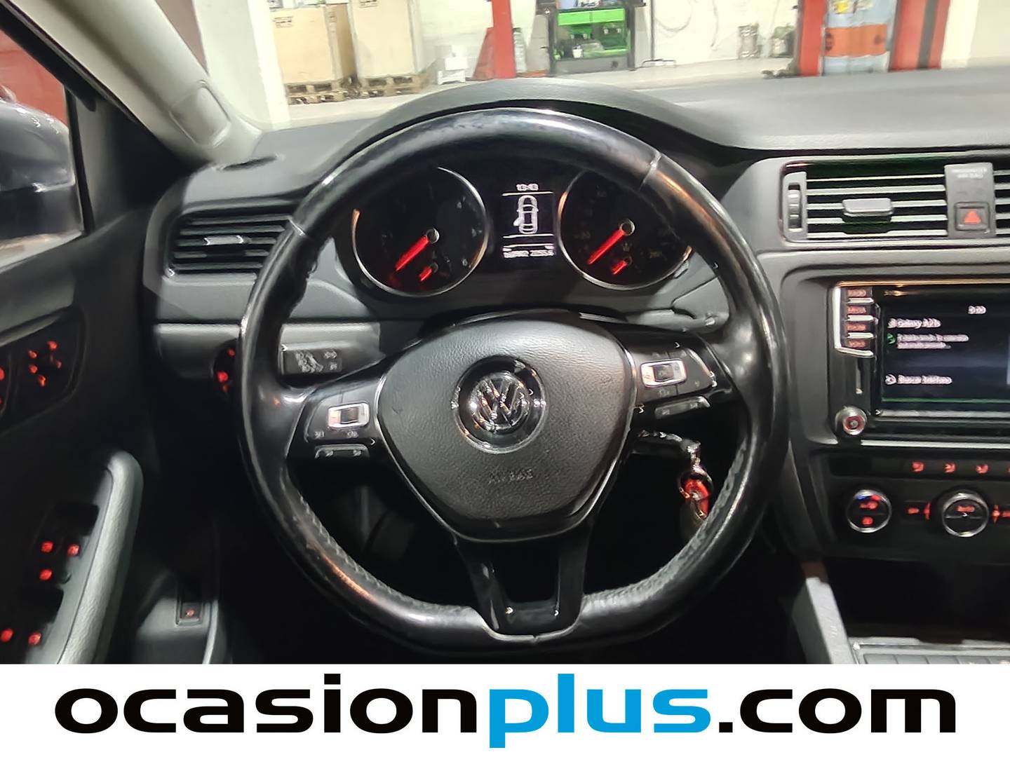 Equipamiento del Volkswagen Jetta Volkswagen Jetta Advance 2.0 TDI BMT (110 CV)