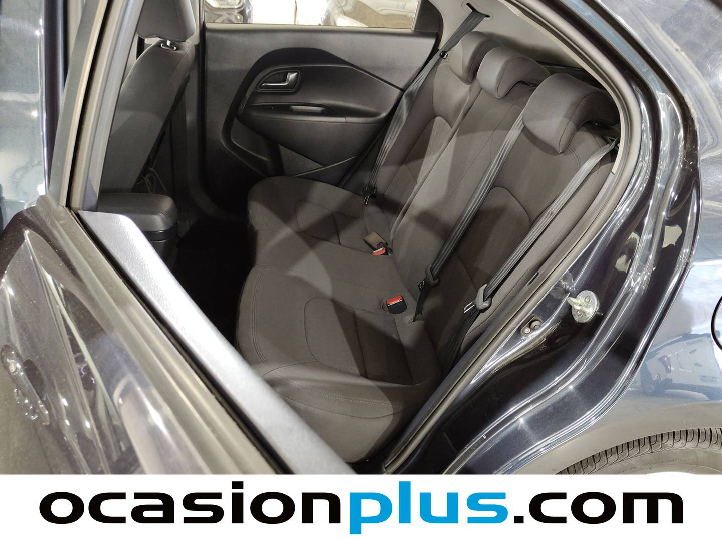 Foto asientos traseros KIA Rio KIA Rio 1.1 CRDi WGT x-Tech16 Eco-Dynamics (75 CV)