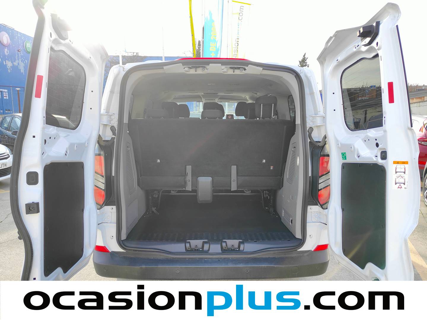 Fotos maletero Ford Transit Custom Ford Transit Custom Kombi 2.0 EcoBlue 320 L1 Trend (136 CV) 9 Plazas