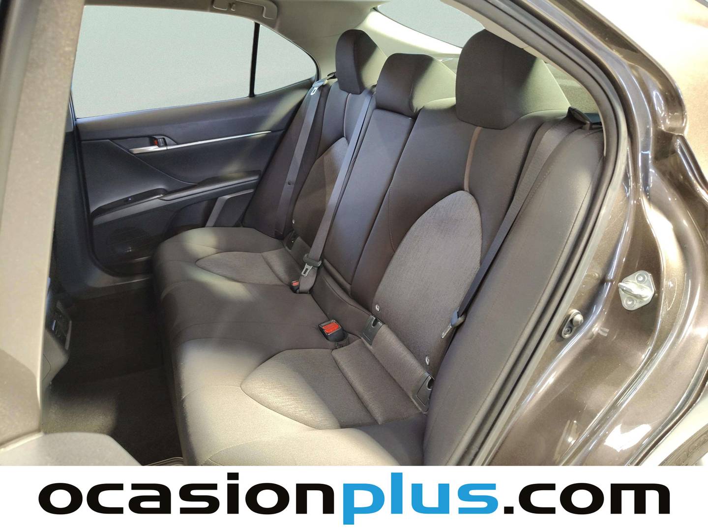 Foto asientos traseros Toyota Camry Toyota Camry 2.5 220H Advance (218 CV)