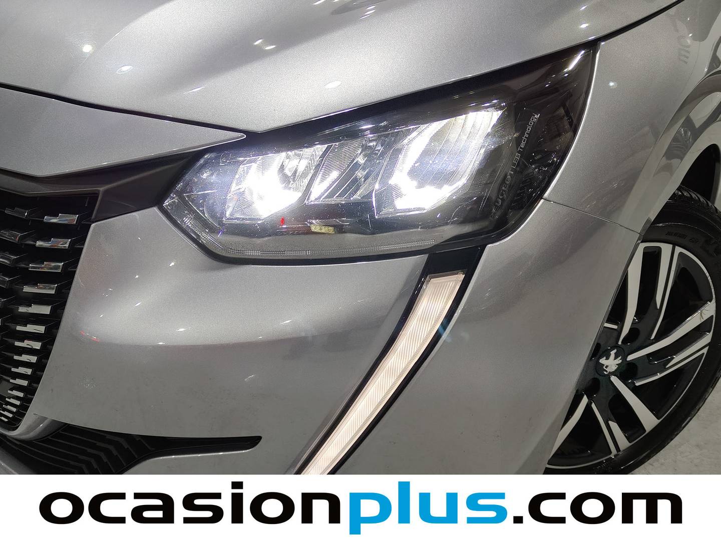 Foto Peugeot 208 Peugeot 208 PureTech 100 Allure  (100 CV)