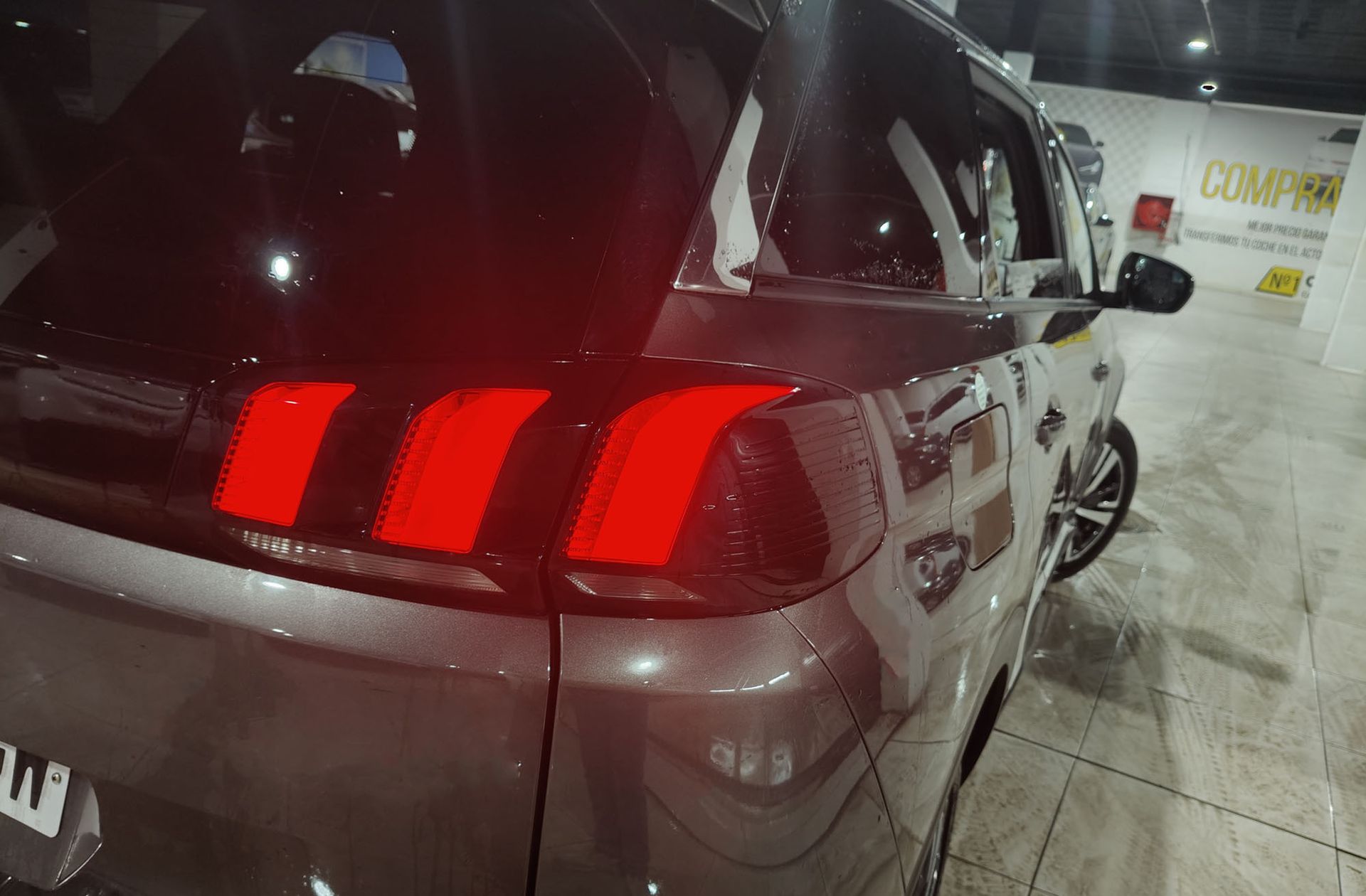 Peugeot 5008 PureTech 130 Allure Pack EAT8 7 plazas - foto 19