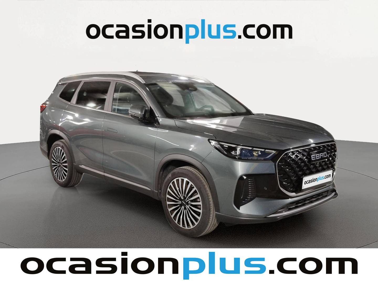 Foto delantera EBRO S800 EBRO S800 1.6 TGDI Premium DCT (147 CV) 7 Plazas derecha