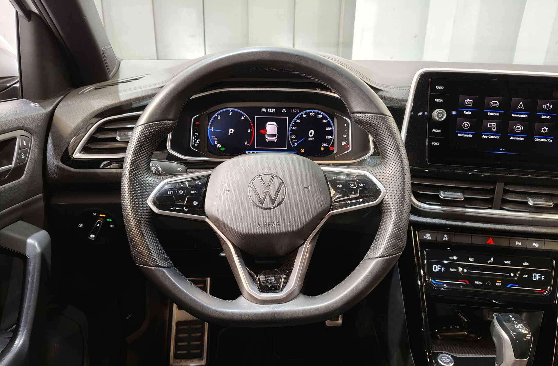 Volkswagen T-Roc R-Line 2.0 TDI DSG - foto 24