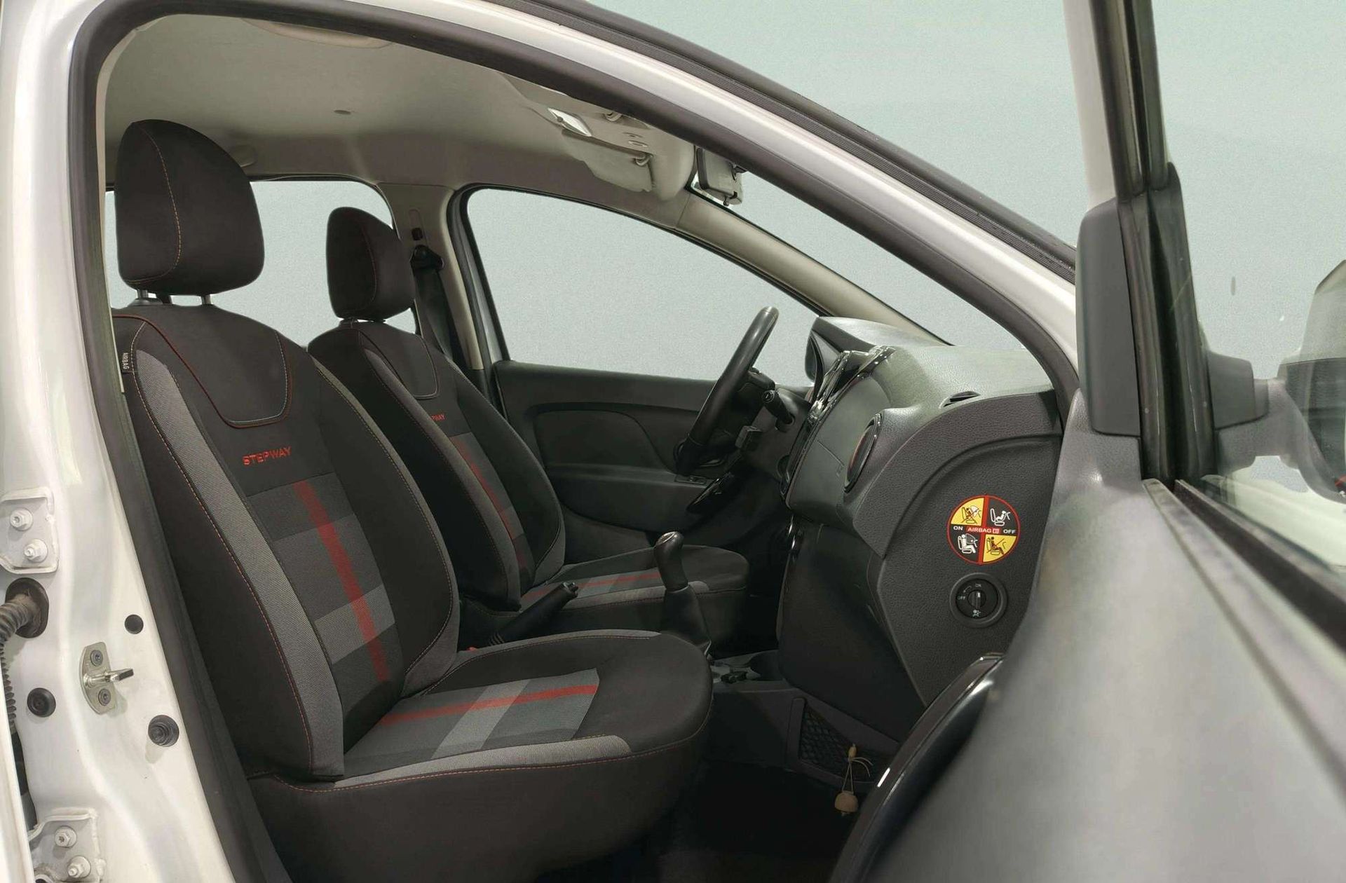 Dacia Sandero Serie Limitada Xplore TCe - foto 18