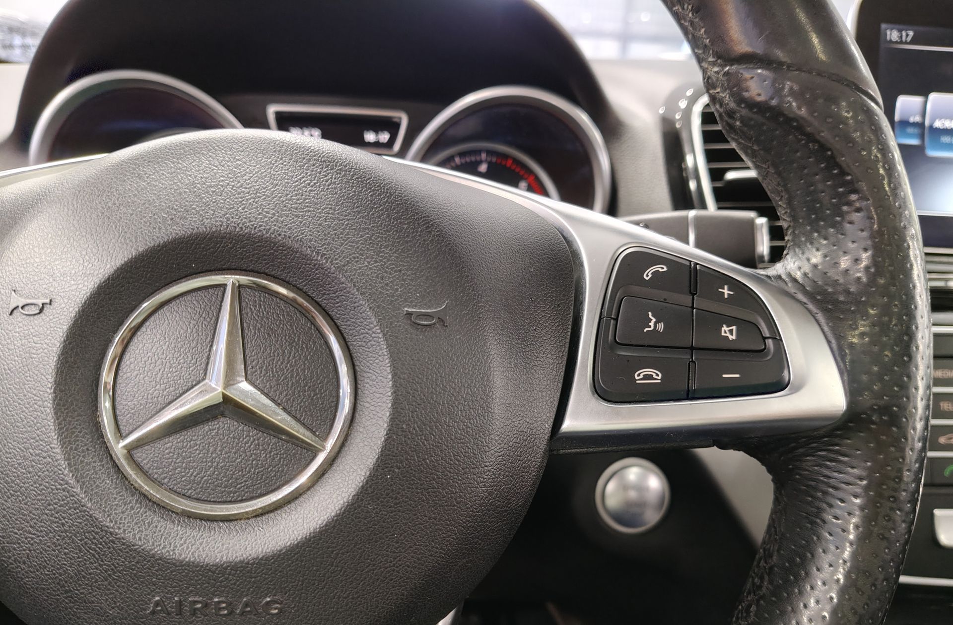 Mercedes-Benz GLE Mercedes GLE 350 d 4Matic Pack AMG - foto 39