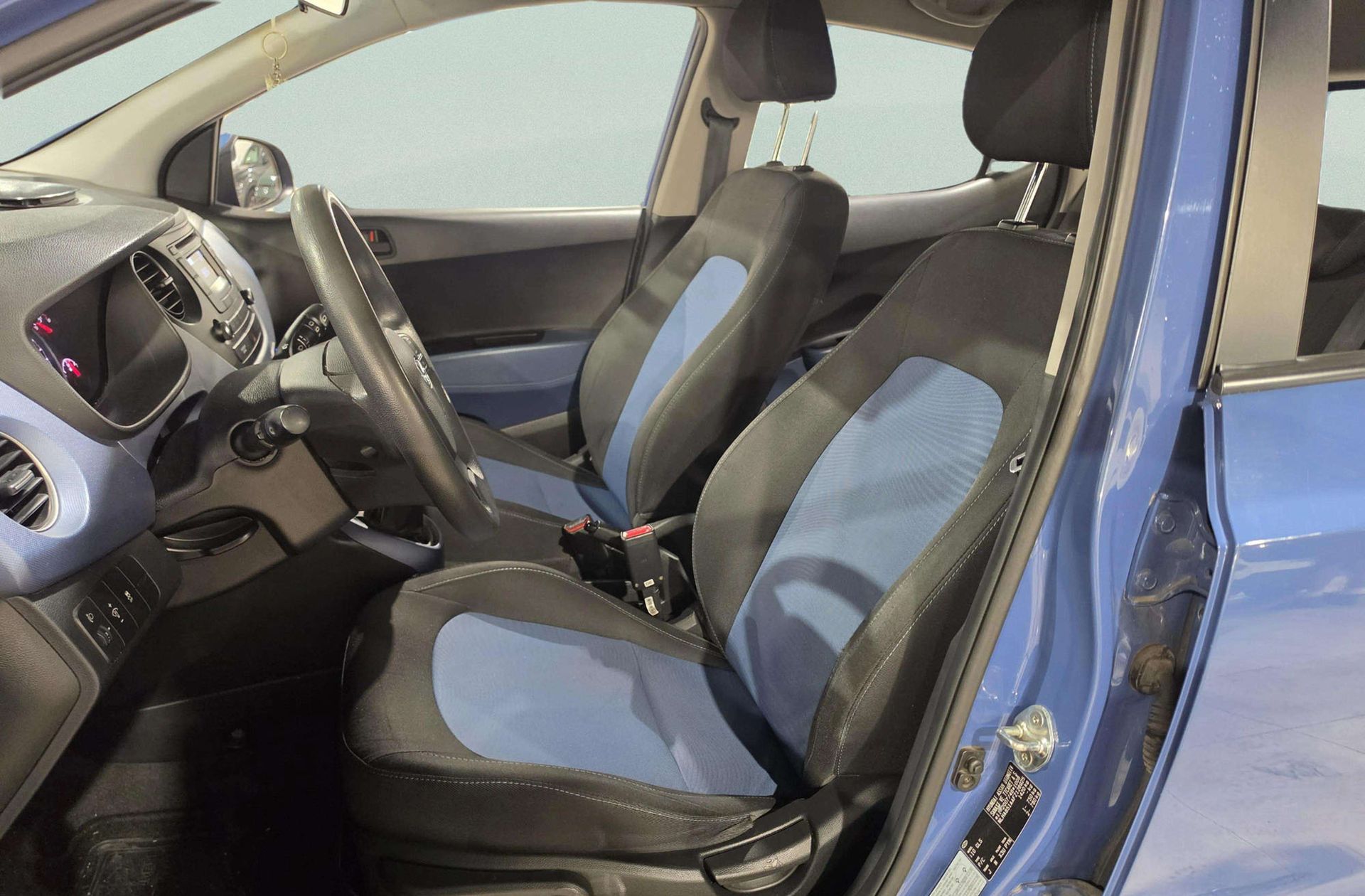 Hyundai i10 1.0 Tecno Blue - foto 8