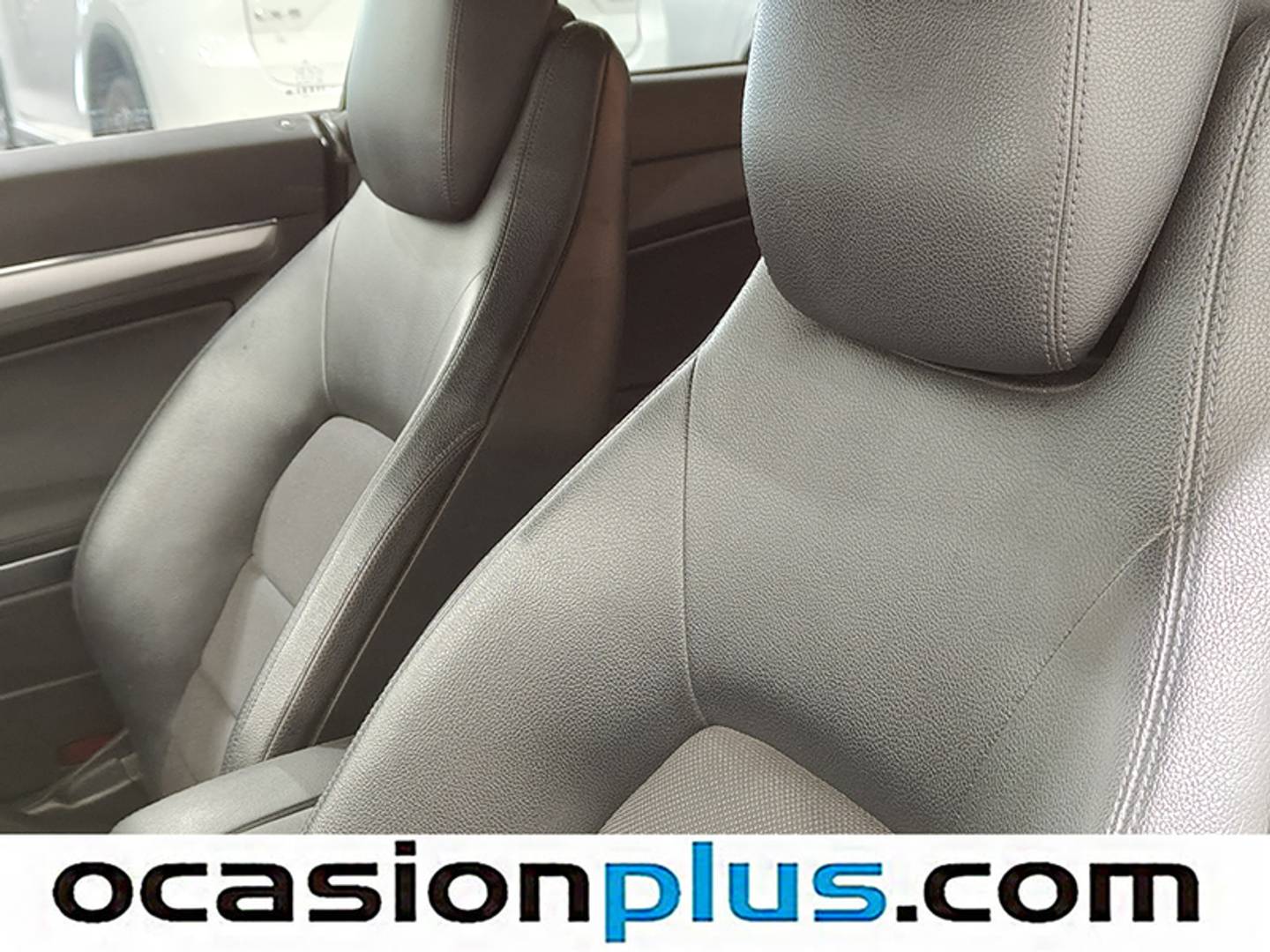 Foto Mercedes Clase E Mercedes-Benz Clase E E 200 CGI Coupé Blue Efficiency Elegance (184 CV)