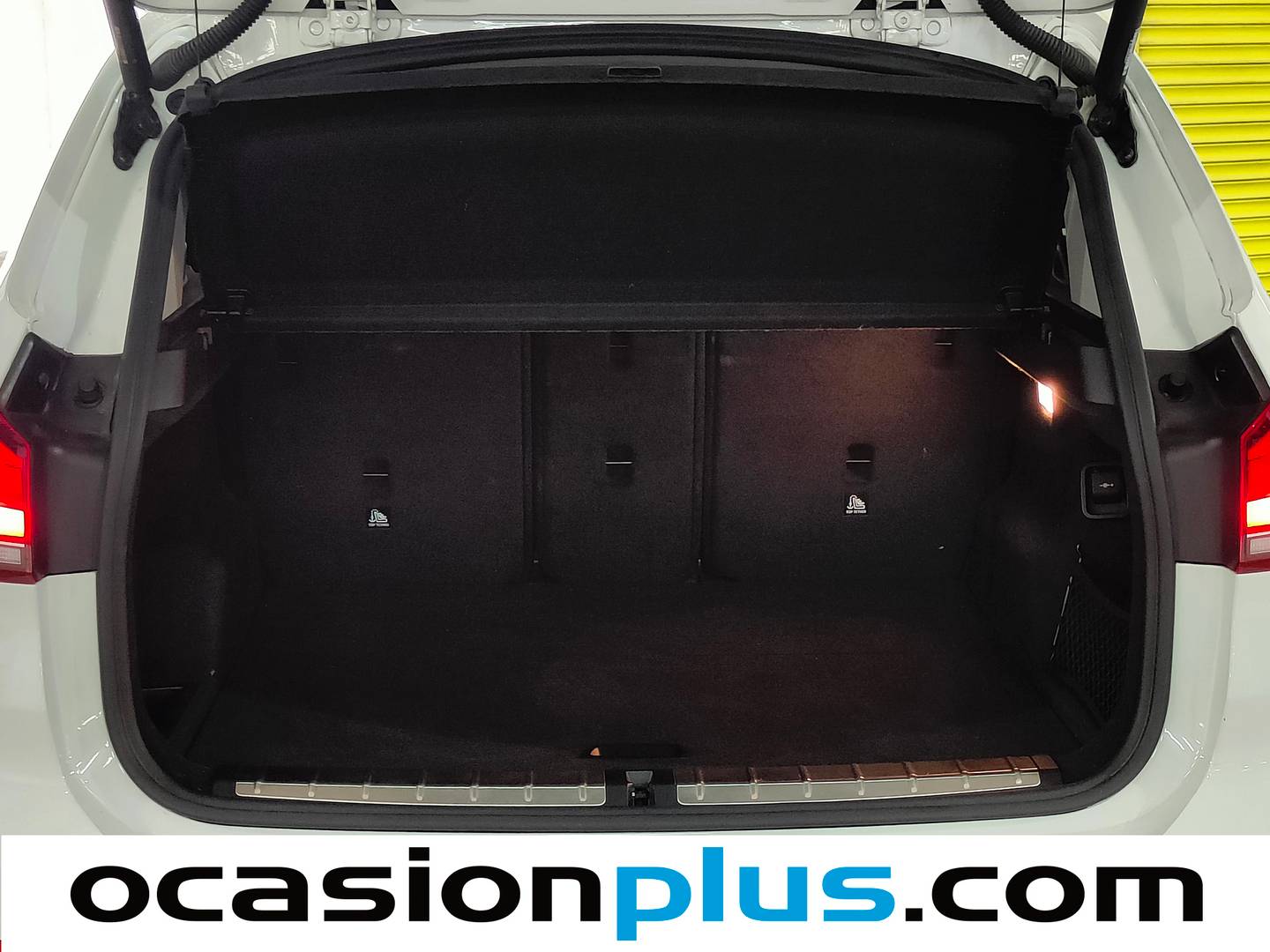 Fotos maletero BMW X1 BMW X1 sDrive18d (150 CV)