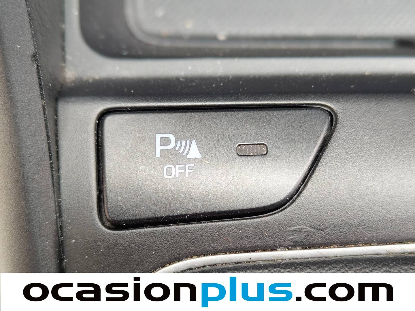 Extras y acabados del Hyundai i30 Hyundai i30 1.4 MPI BlueDrive Go! (100 CV)
