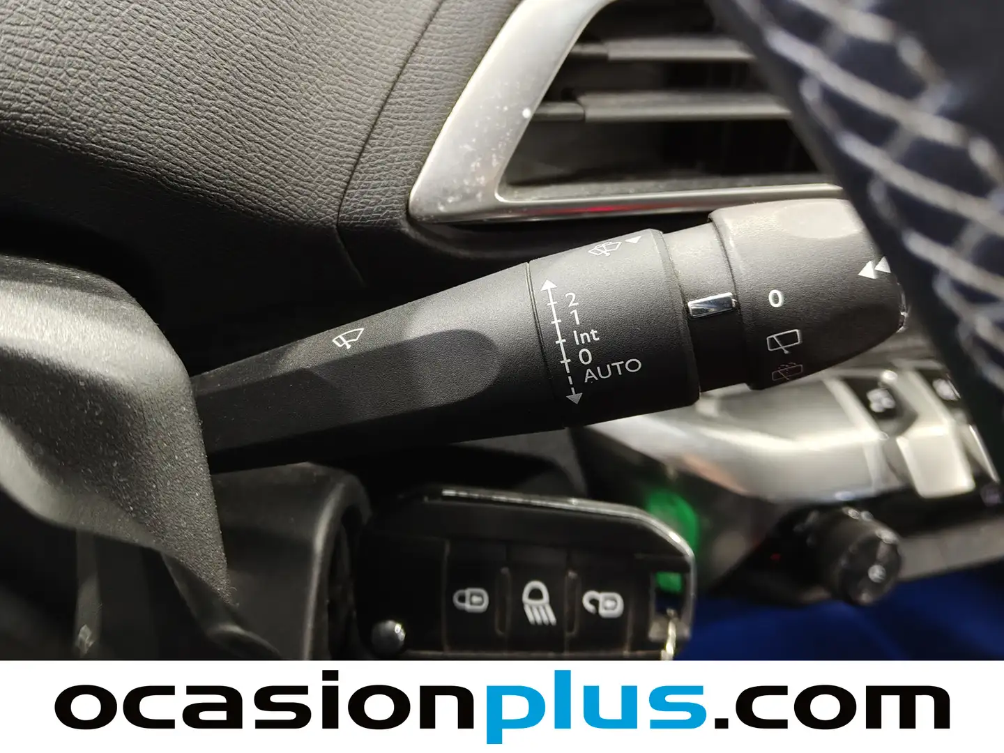 Foto Peugeot 3008 Peugeot 3008 PureTech 130 Allure (130 CV)