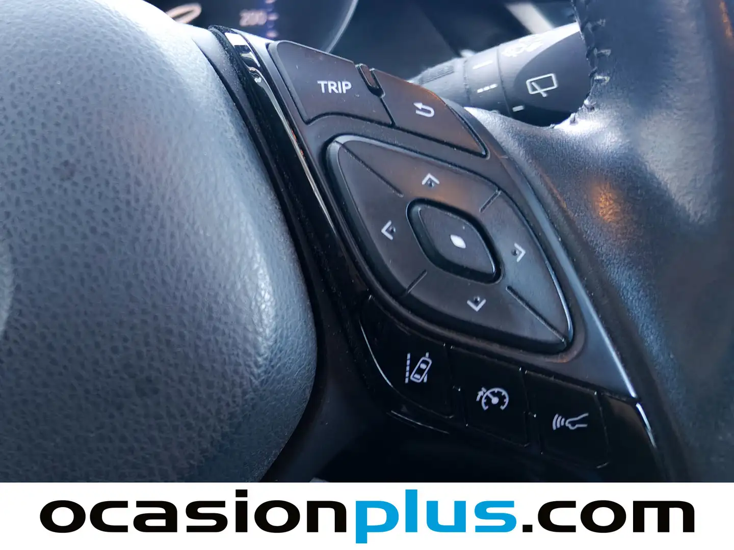 Foto Toyota C-HR Toyota C-HR 1.8 125H Advance  (122 CV)