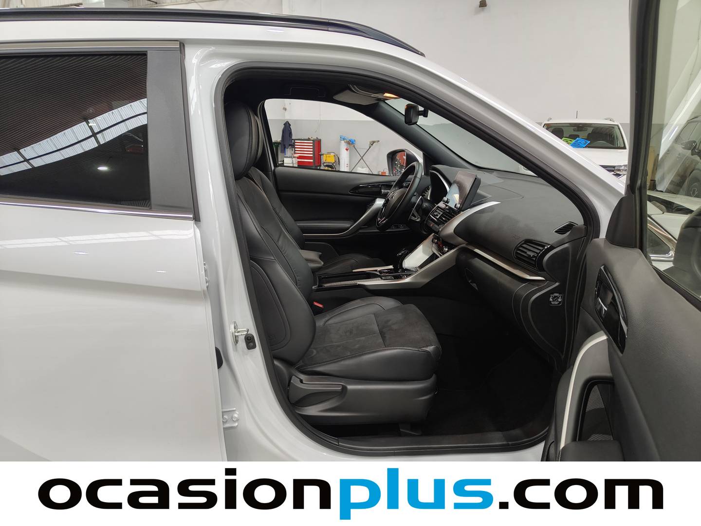 Foto Mitsubishi Eclipse Cross Mitsubishi Eclipse Cross 2.4 PHEV Kaiteki 4WD Auto (188 CV)