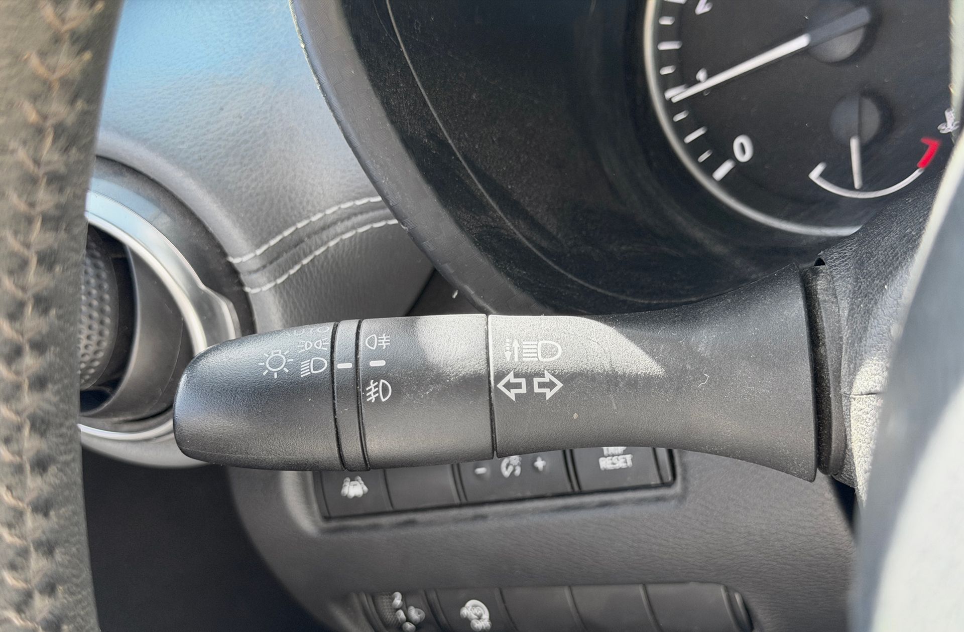 Nissan Juke DIG-T N-Connecta 4x2 DCT - foto 22
