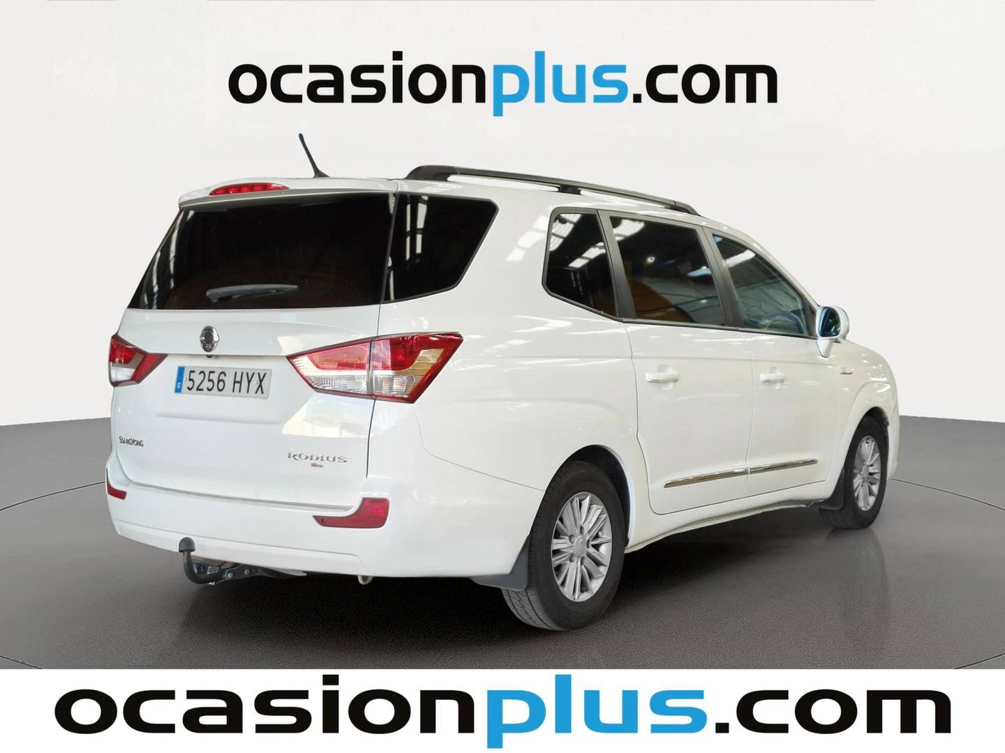 Foto trasera SsangYong Rodius SsangYong Rodius 2.0 e-Xdi Premium (155 CV) 7 Plazas derecha