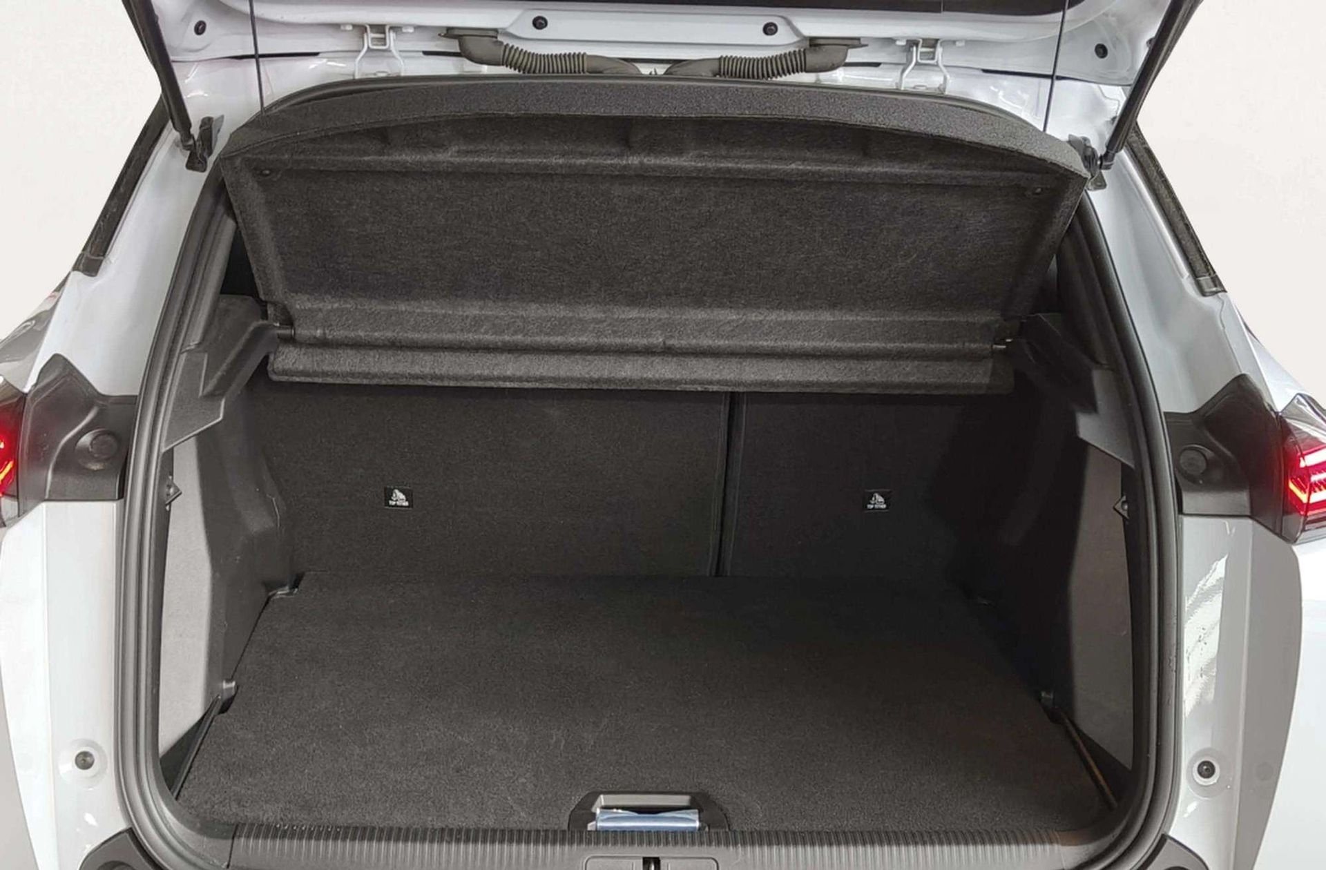 Peugeot 2008 PureTech 100 Allure - foto 19