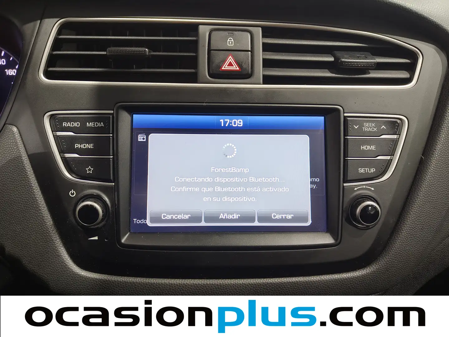 Foto Hyundai i20 Hyundai i20 1.2 MPI Essence LE (75 CV)