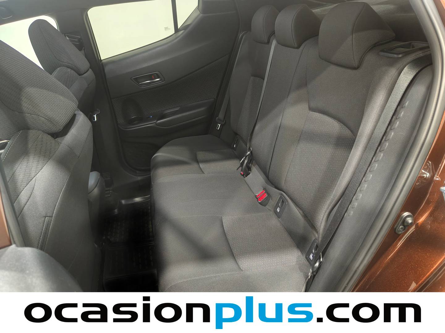Foto asientos traseros Toyota C-HR Toyota C-HR 1.8 125H Advance (122 CV)
