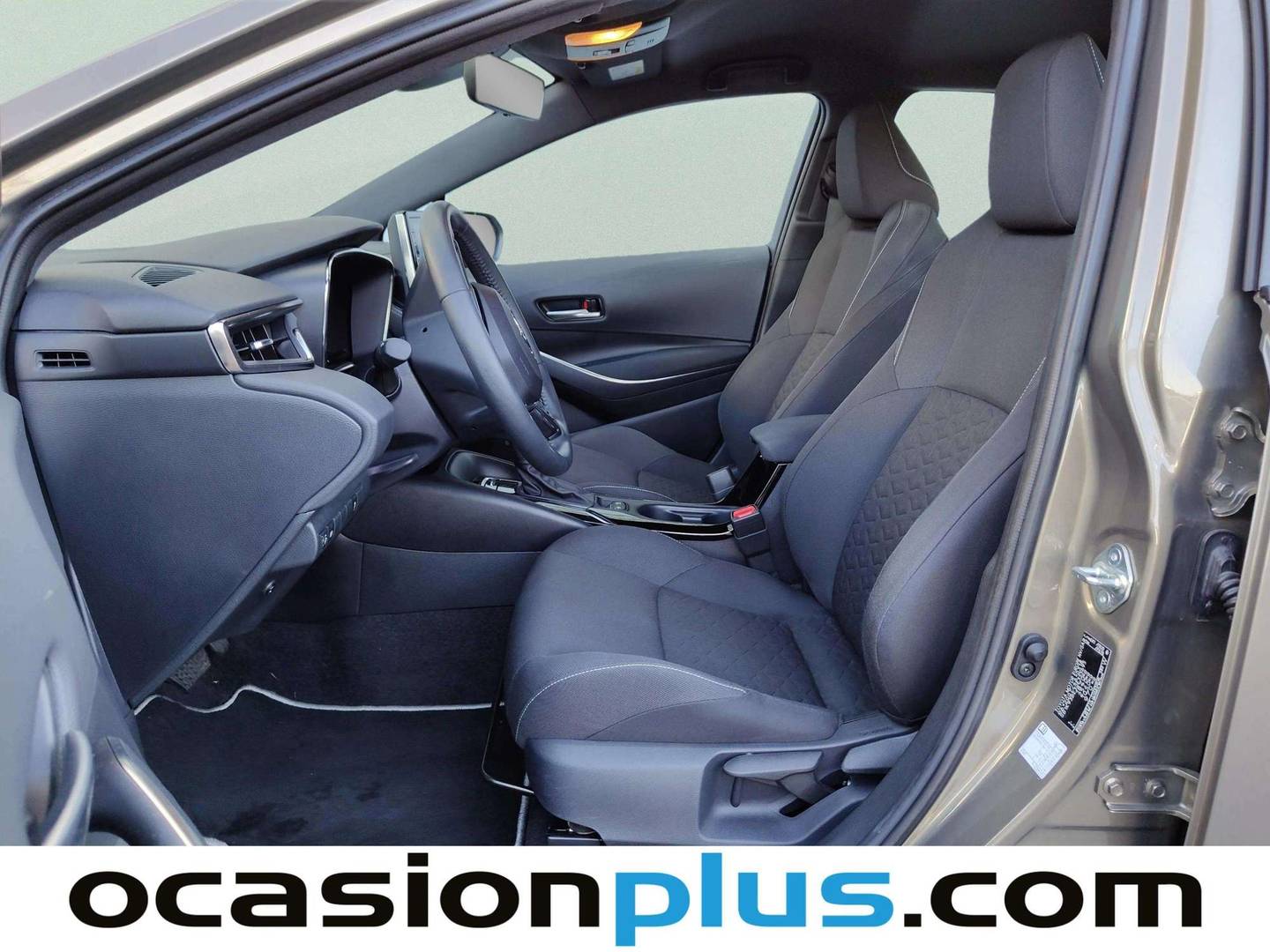 Foto asientos delanteros Toyota Corolla Toyota Corolla 1.8 125 Híbrido Active Tech E-CVT (122 CV)