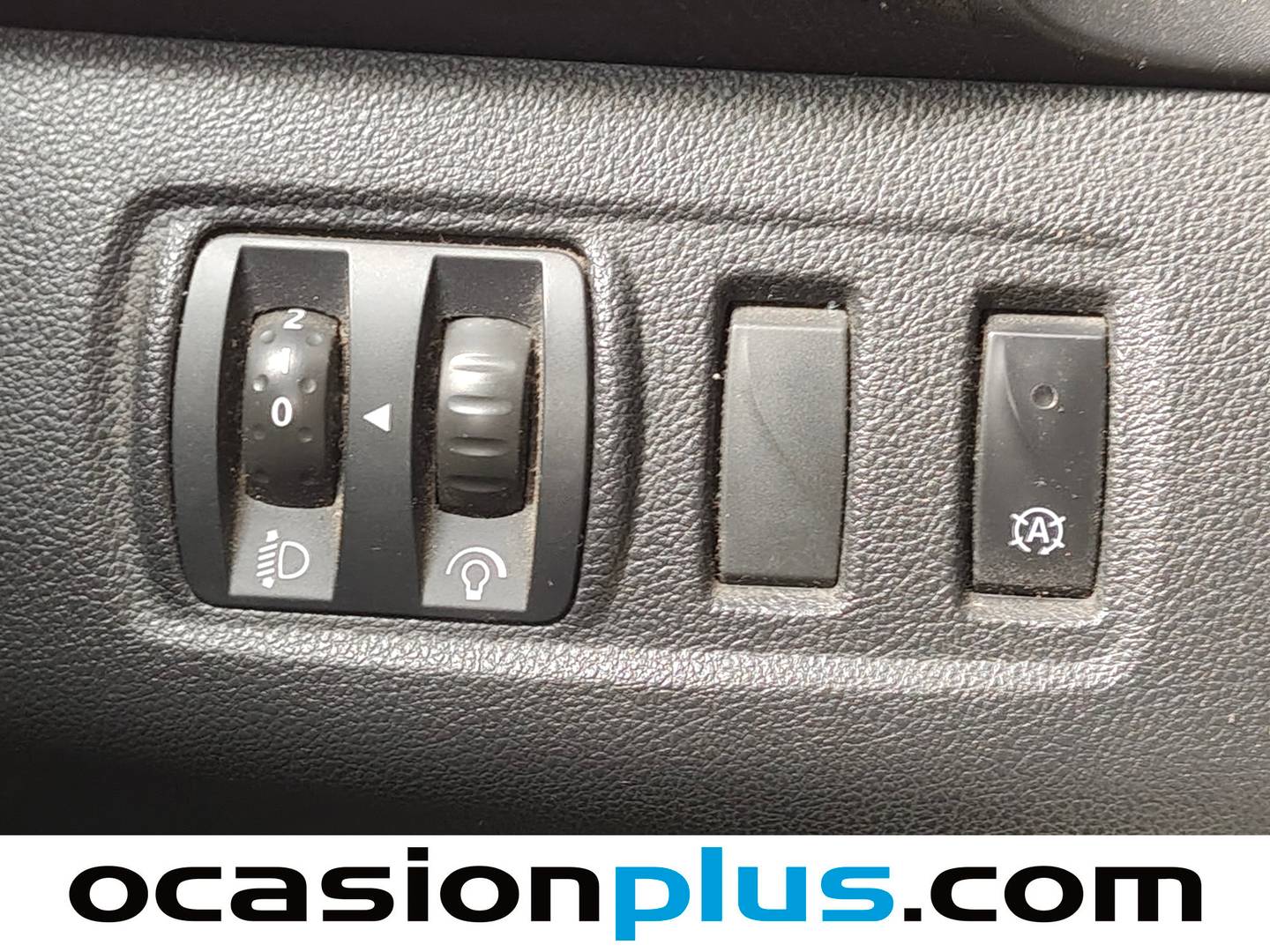 Extras y acabados del Renault Clio Renault Clio Business Energy dCi (75 CV)