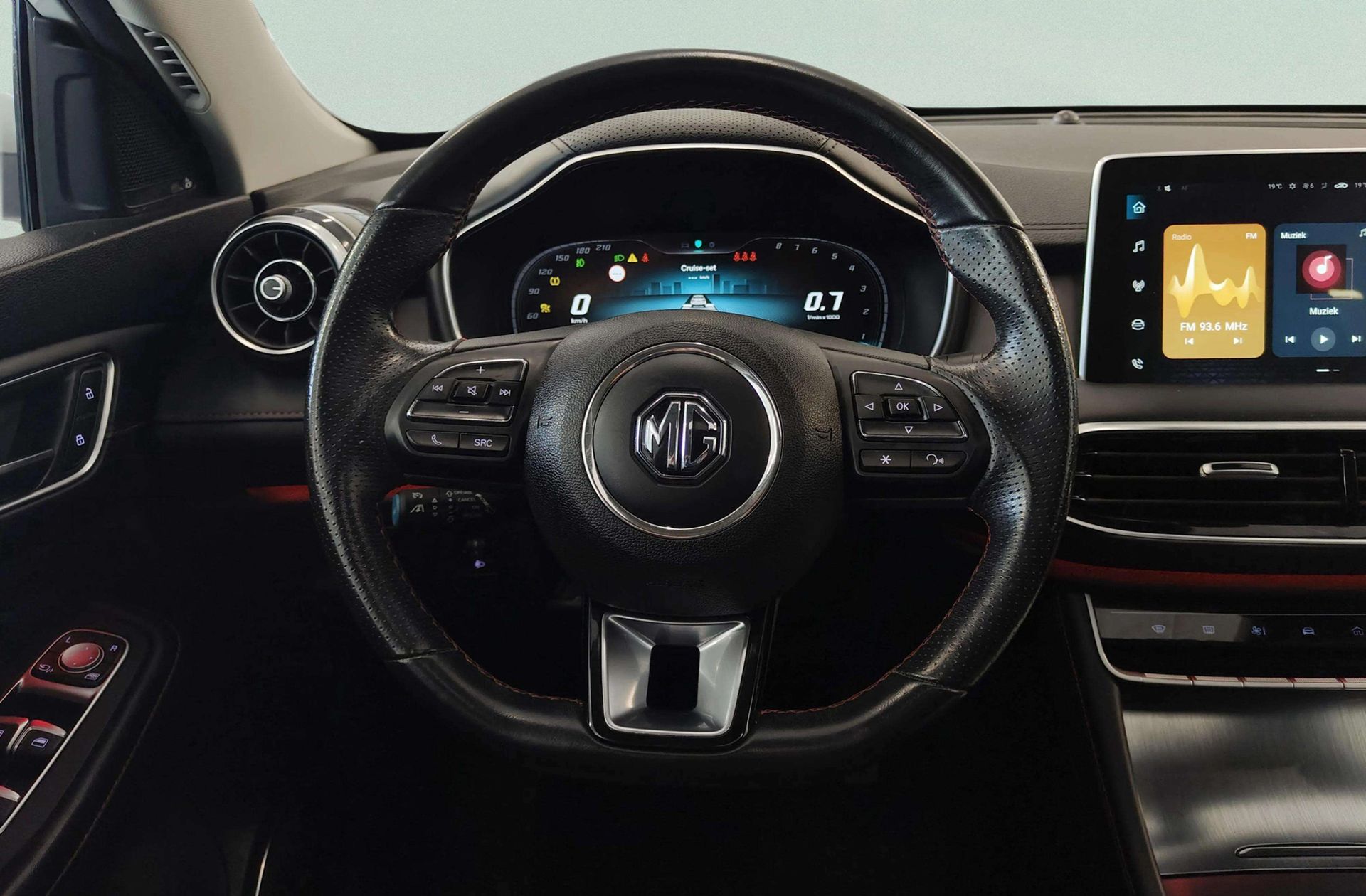 MG HS 1.5 Turbo GDI Luxury DCT - foto 22
