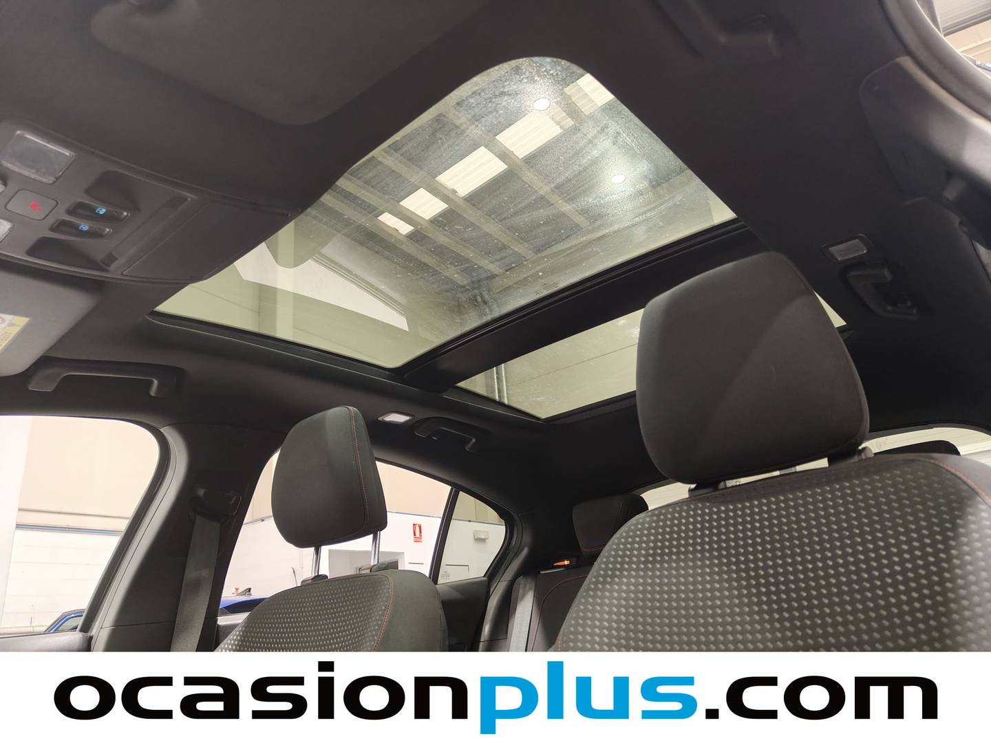 Extras y acabados del Ford Focus Ford Focus 1.5 Ecoblue ST-Line Auto (120 CV)