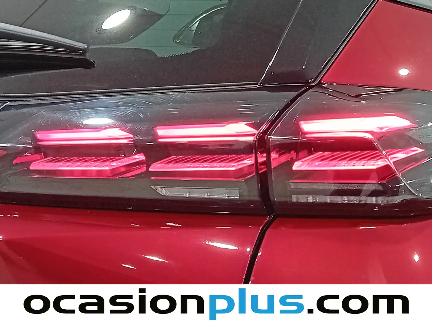 Foto Peugeot 2008 Peugeot 2008 Allure Hybrid eDCS6 (145 CV)