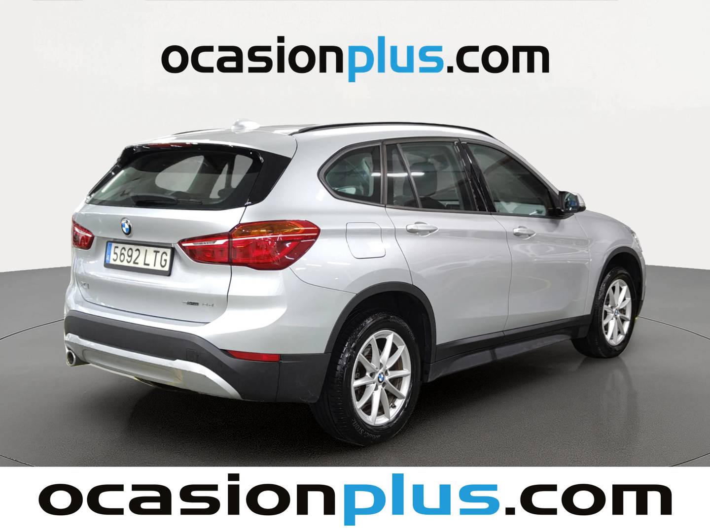 Foto trasera BMW X1 BMW X1 sDrive16d (116 CV) derecha