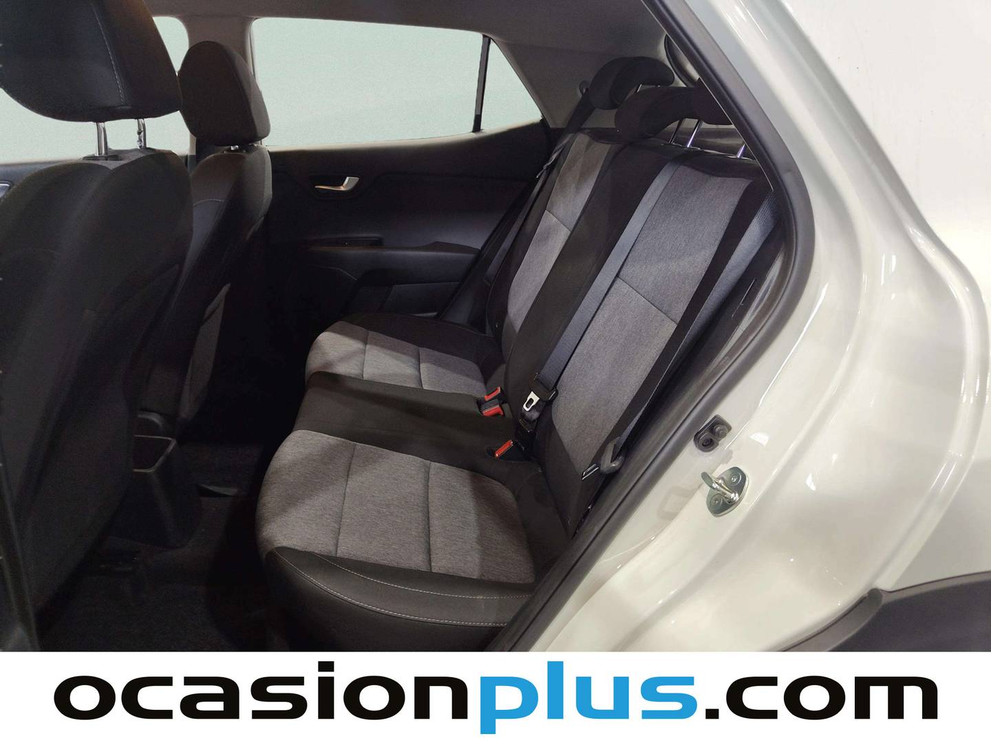Foto asientos traseros KIA Stonic KIA Stonic 1.2 DPi Drive  (79 CV)