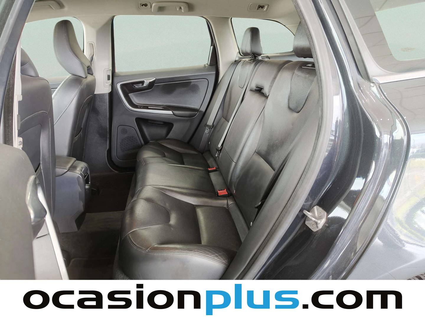 Foto asientos traseros Volvo XC60 Volvo XC60 D4 Momentum Auto (181 CV)