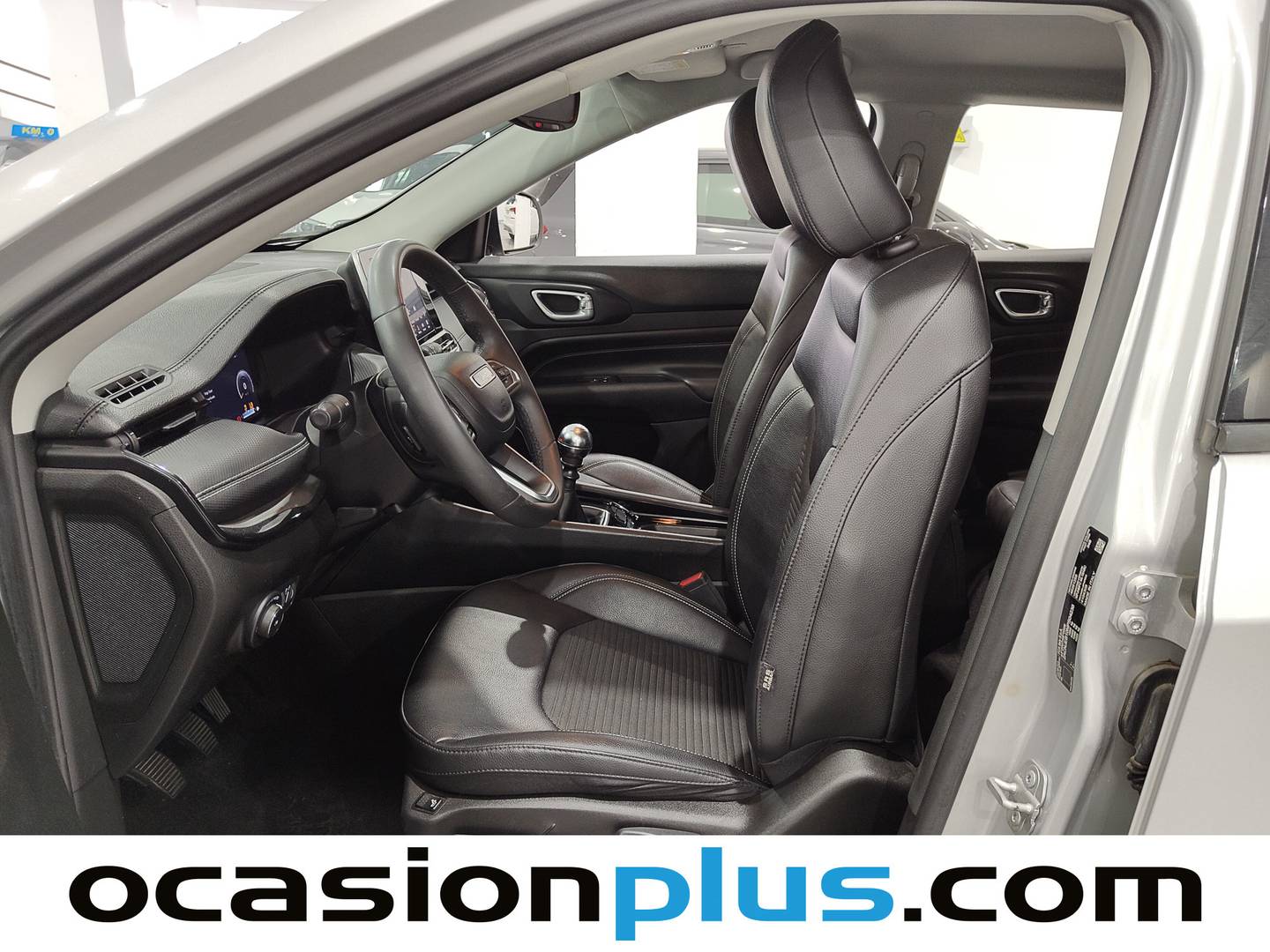 Foto Jeep Compass Jeep Compass 1.3 Gse Night Eagle FWD MT (130 CV)