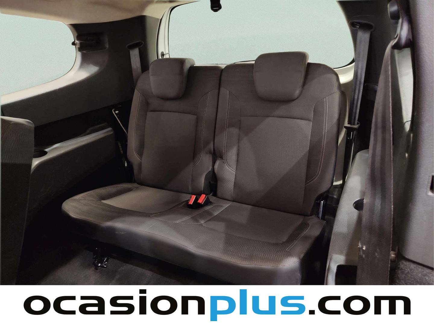 Extras y acabados del Dacia Lodgy Dacia Lodgy dCi 110 Laureate (107 CV) 7 Plazas
