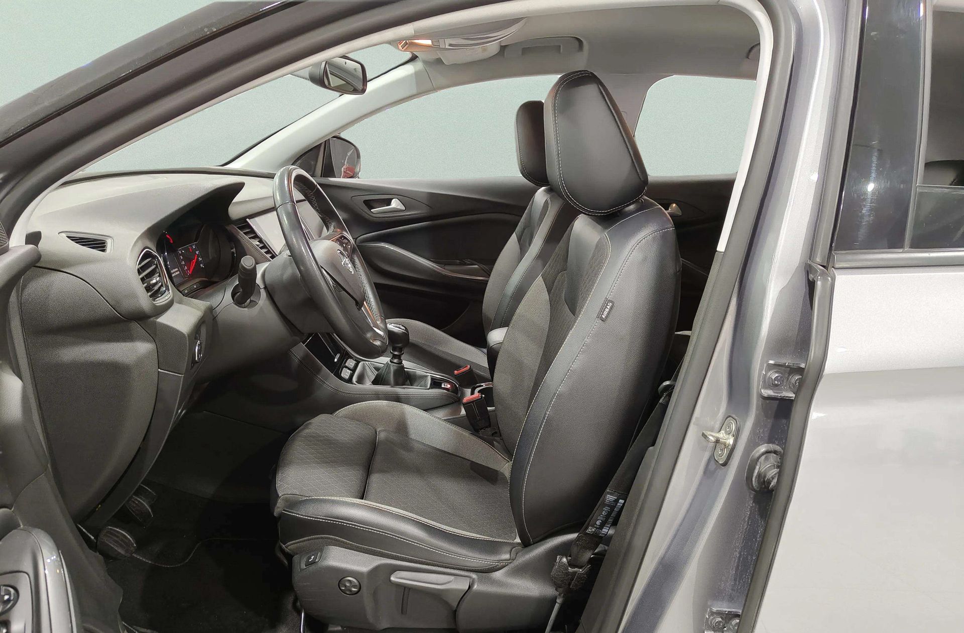 Opel Grandland 1.5 CDTi Design Tech - foto 12