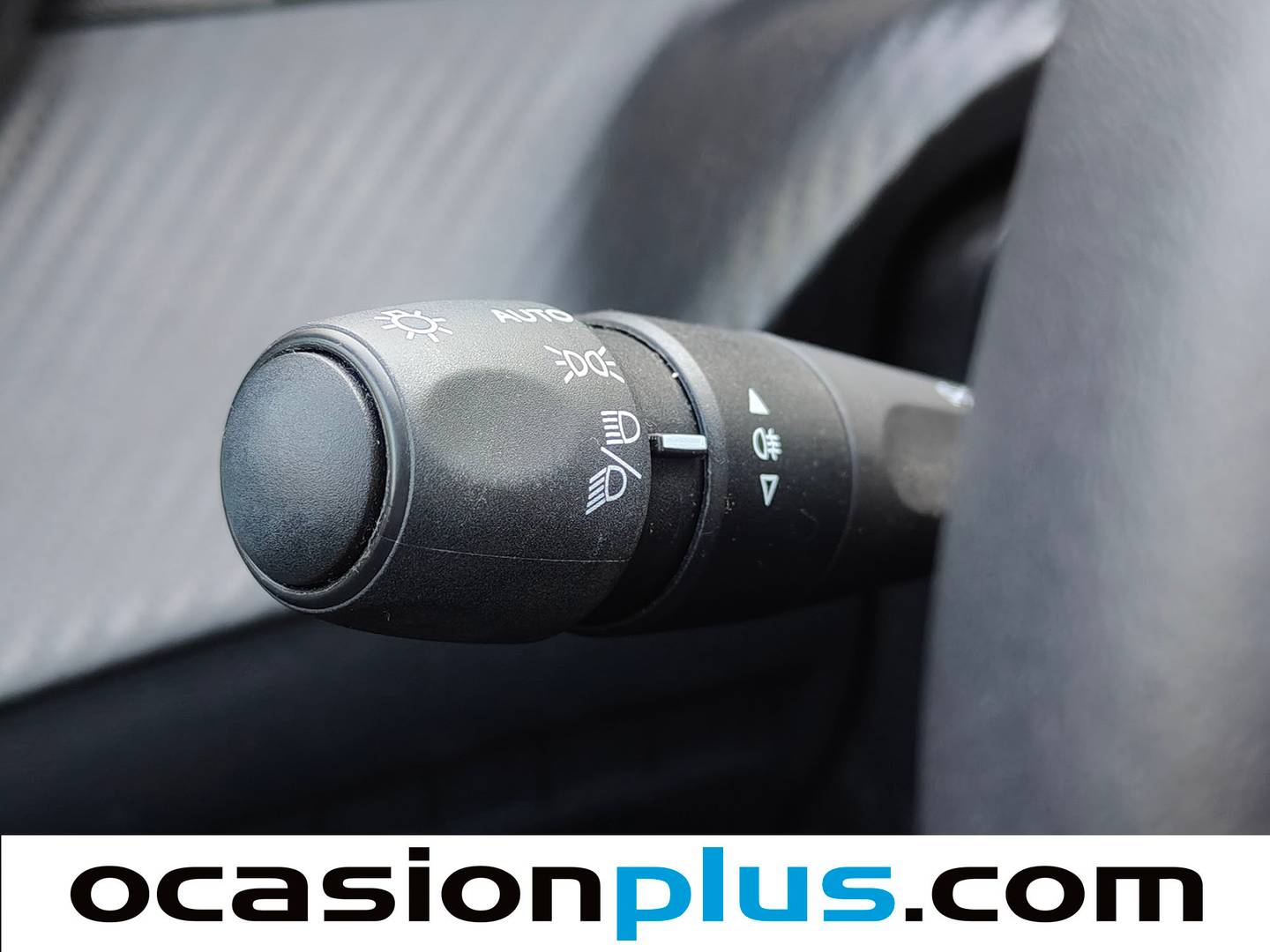 Peugeot 208 Peugeot 208 Style Hybrid 110 eDCS6 (110 CV) seminuevo