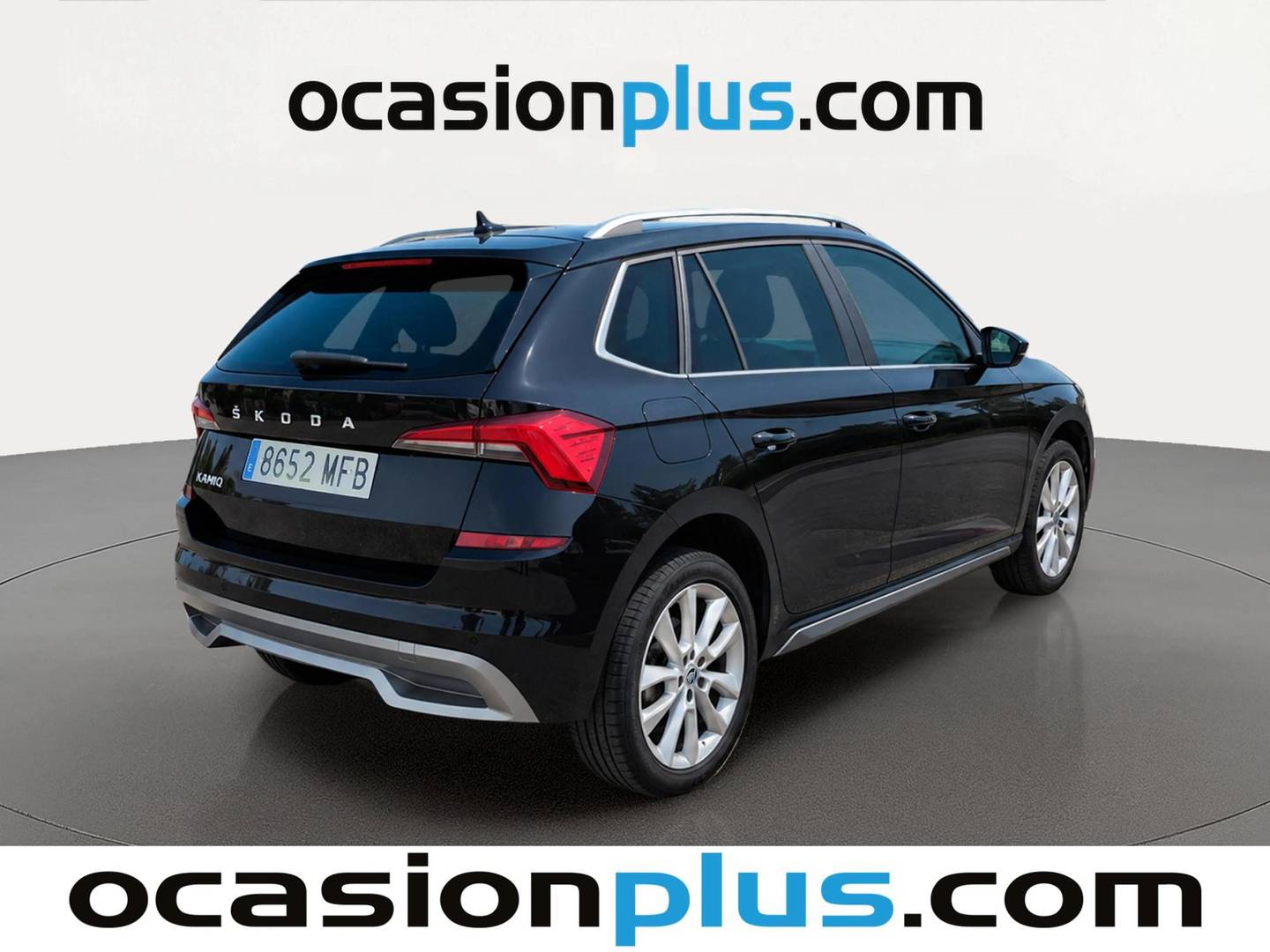 Foto trasera Skoda Kamiq Skoda Kamiq 1.0 TSI Style DSG (110 CV) derecha