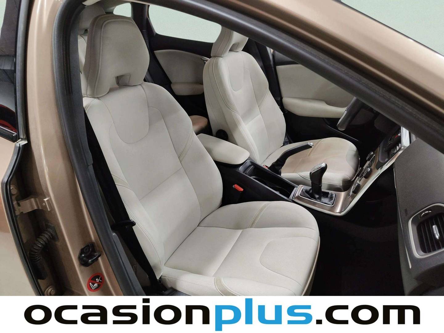 Foto Volvo V40 Cross Country Volvo V40 Cross Country D2 Momentum  (115 CV)