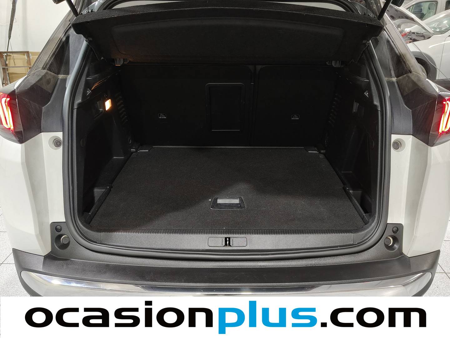 Fotos maletero Peugeot 3008 Peugeot 3008 PureTech 130 S&S Allure Pack EAT8 (130 CV)