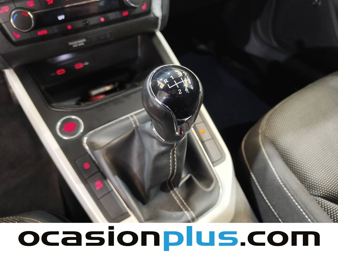 Foto Seat Arona SEAT Arona 1.0 TSI Ecomotive Xcellence (115 CV)